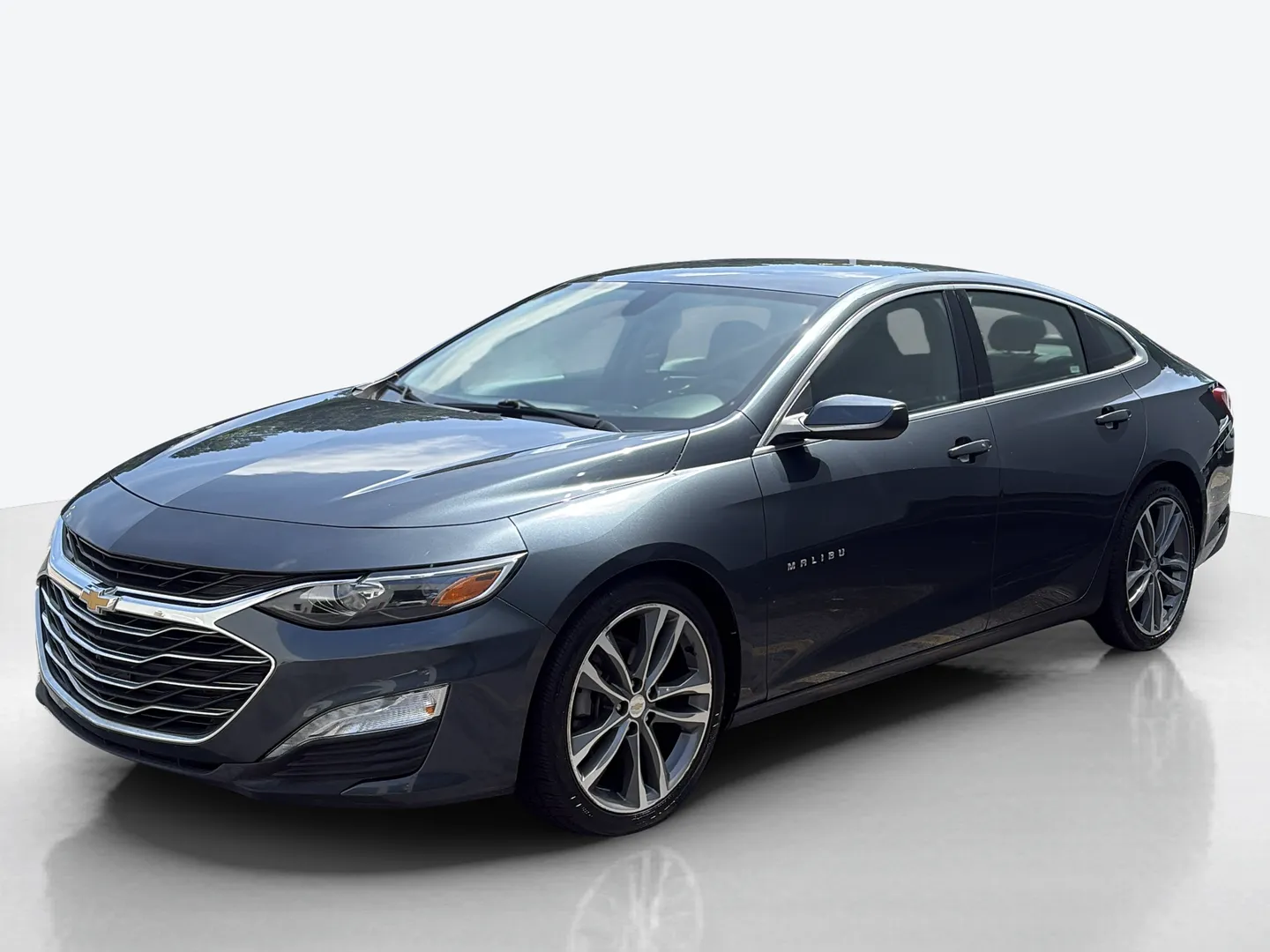 2021 Chevrolet Malibu — image 1 of 8
