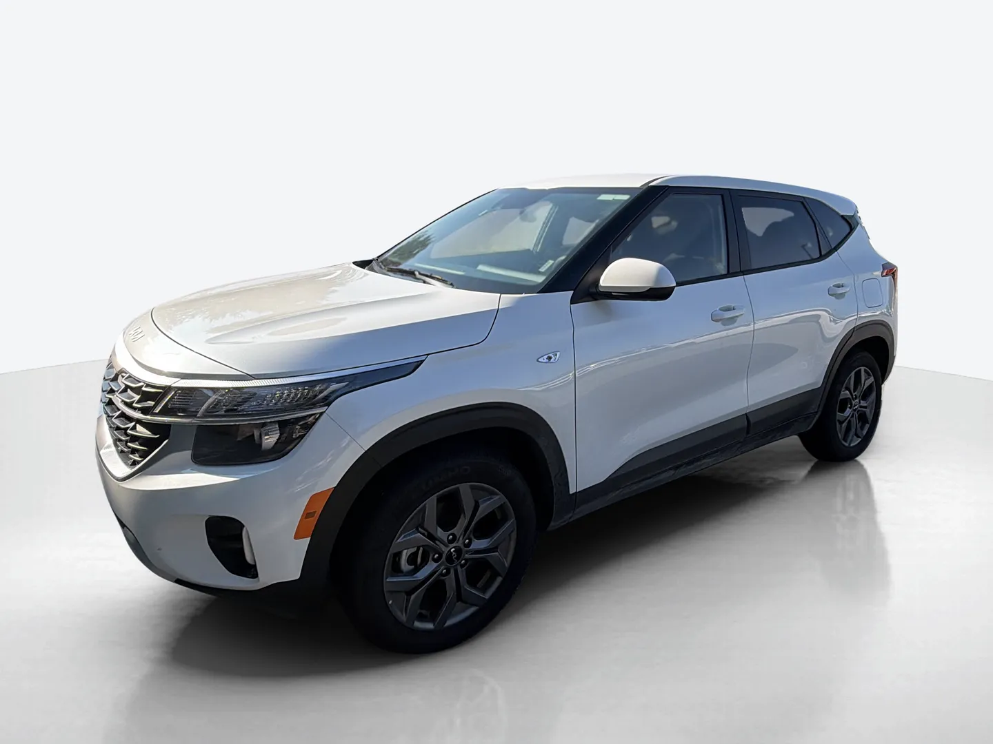 2026 Kia Seltos — image 1 of 8