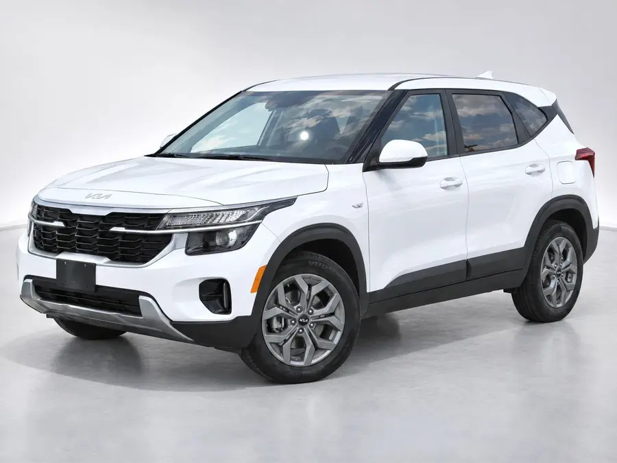 2026 Kia Seltos — image 1 of 9