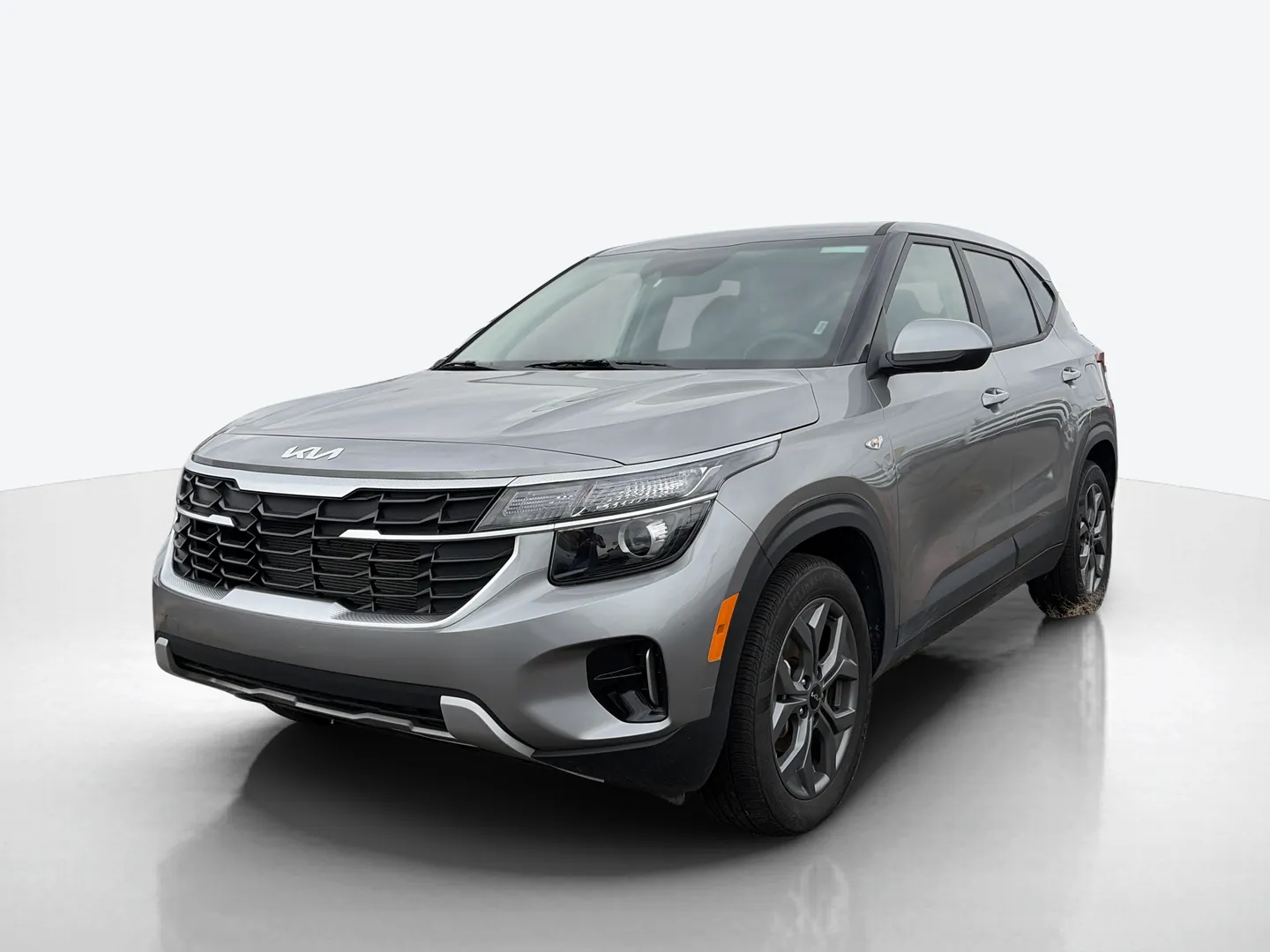 2026 Kia Seltos — image 1 of 8