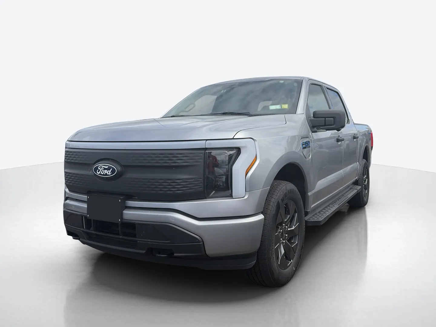 2024 Ford F-150 Lightning — image 1 of 8