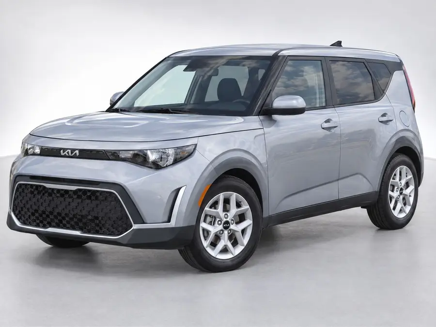 2025 Kia Soul — image 1 of 9