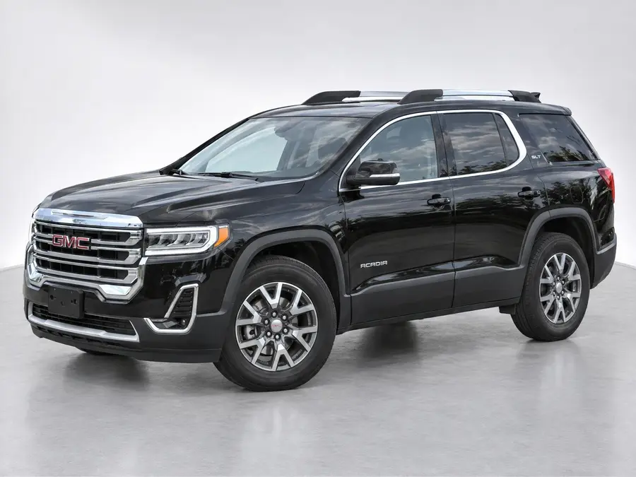 2023 GMC Acadia — image 1 of 5