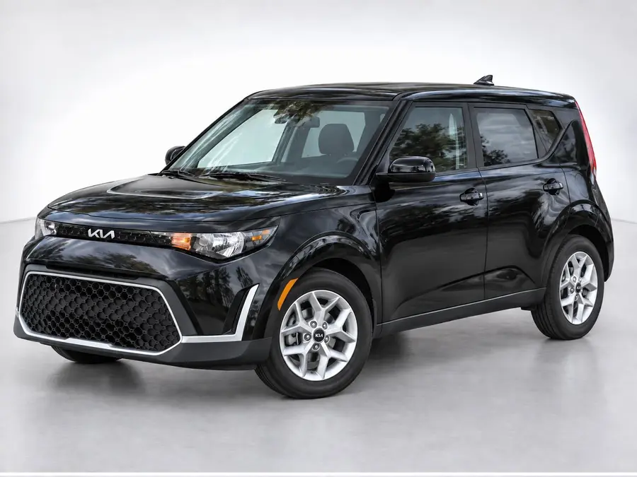 2025 Kia Soul — image 1 of 9
