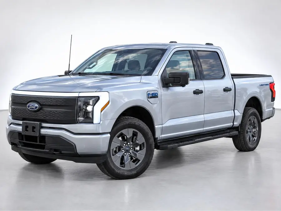2024 Ford F-150 Lightning — image 1 of 9