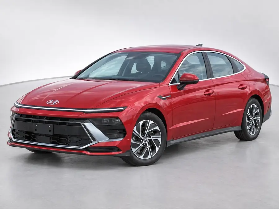 2026 Hyundai Sonata Hybrid — image 1 of 9