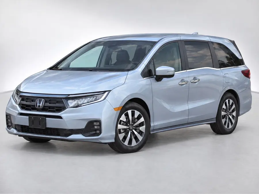 2026 Honda Odyssey — image 1 of 9