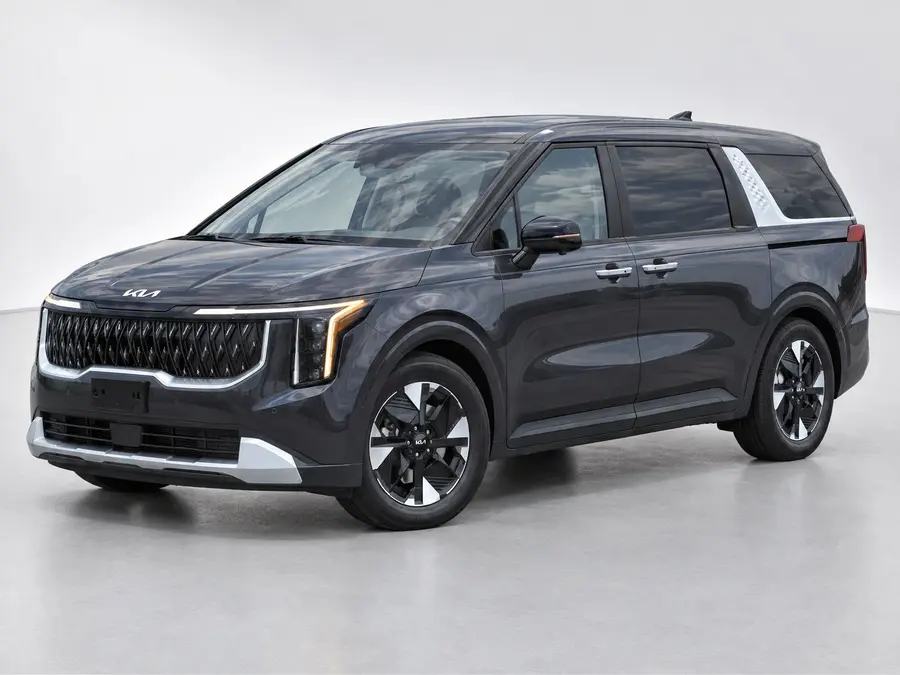 2026 Kia Carnival Hybrid — image 1 of 9