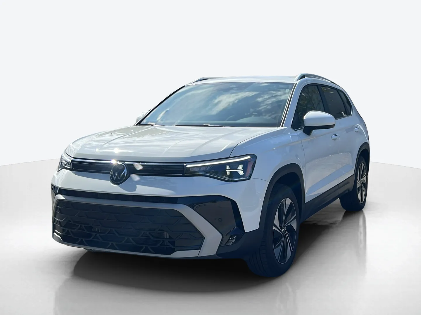 2027 Volkswagen Taos — image 1 of 8