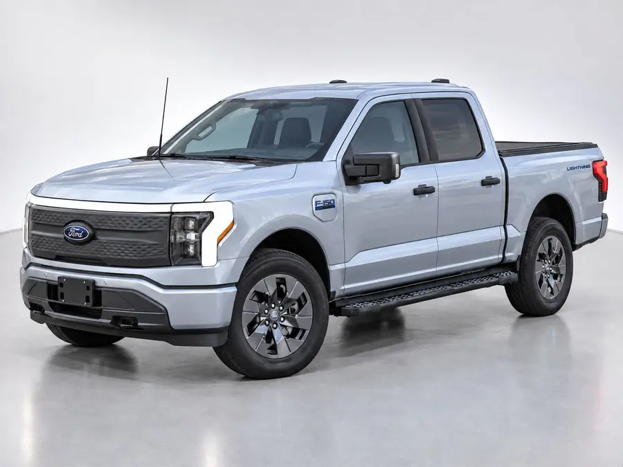 2024 Ford F-150 Lightning — image 1 of 9