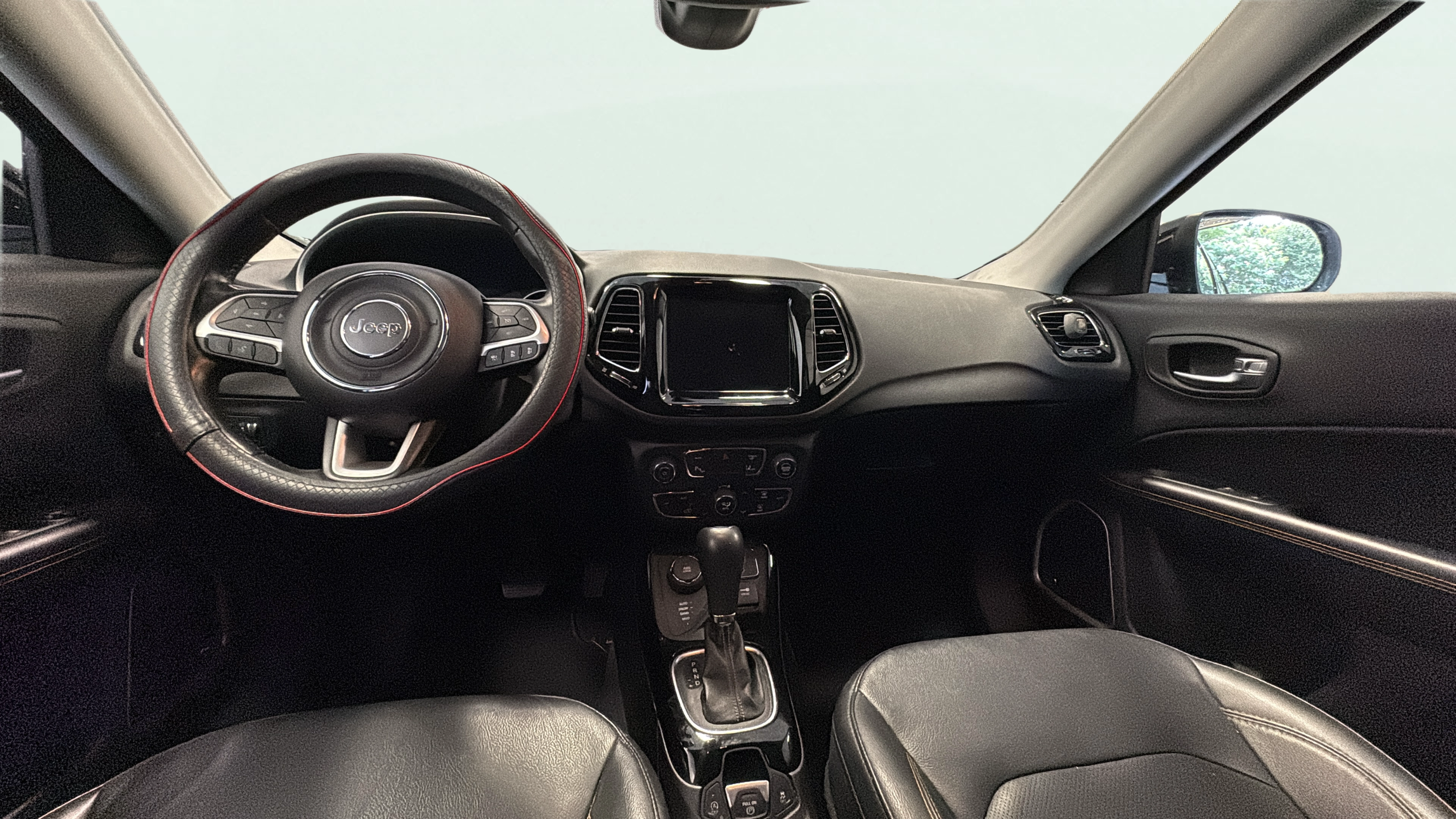 Vehicle interior 360 preview