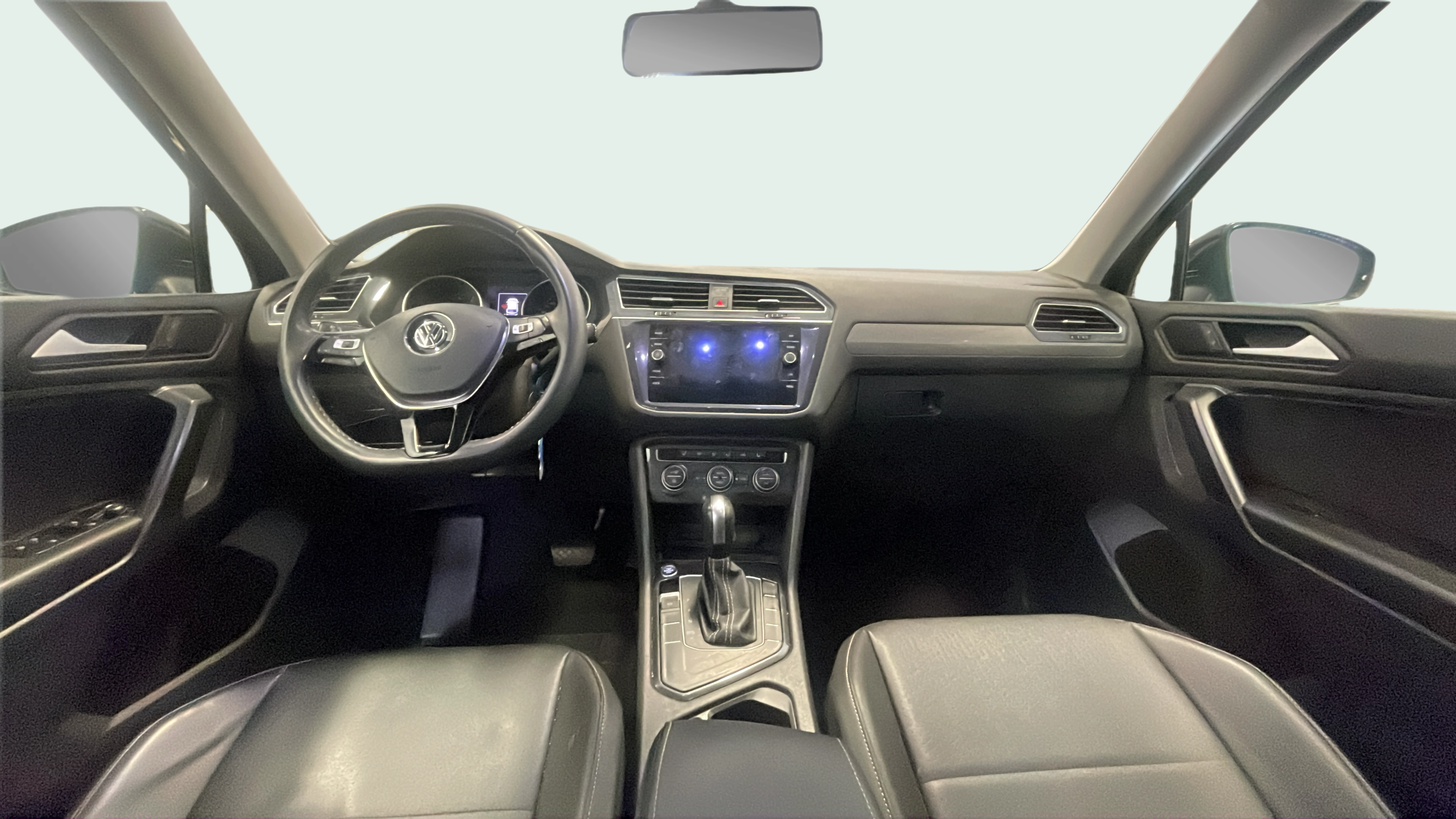 Vehicle interior 360 preview