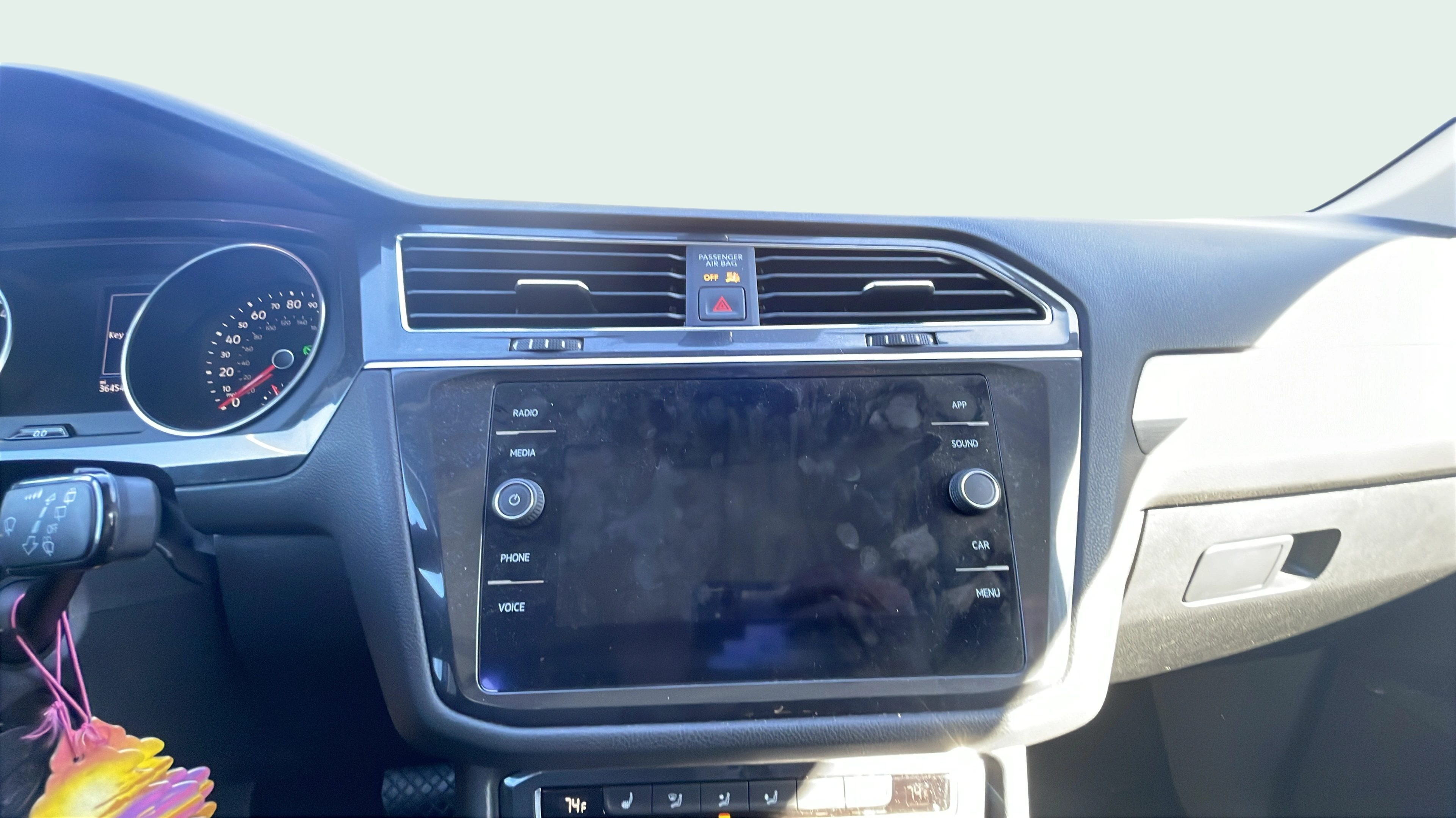 Vehicle interior 360 preview