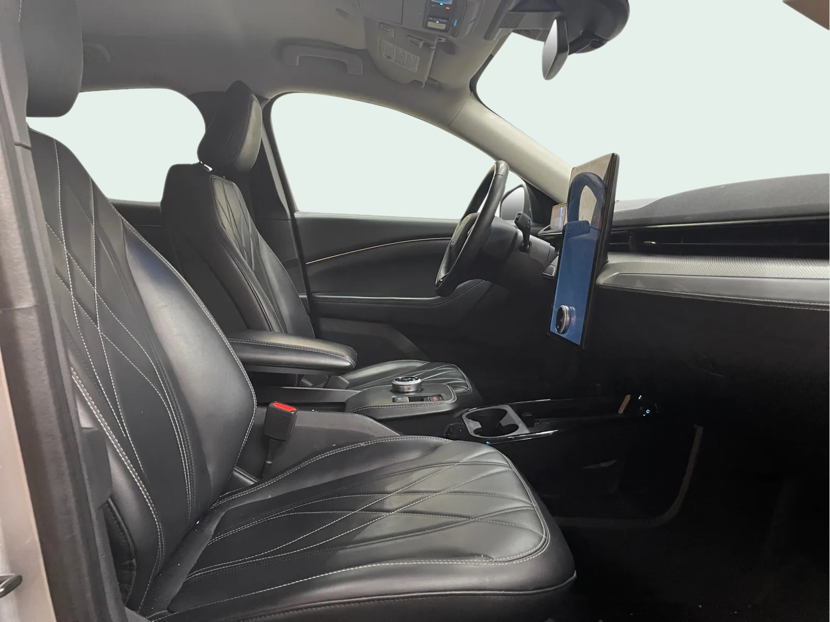 Vehicle interior 360 preview