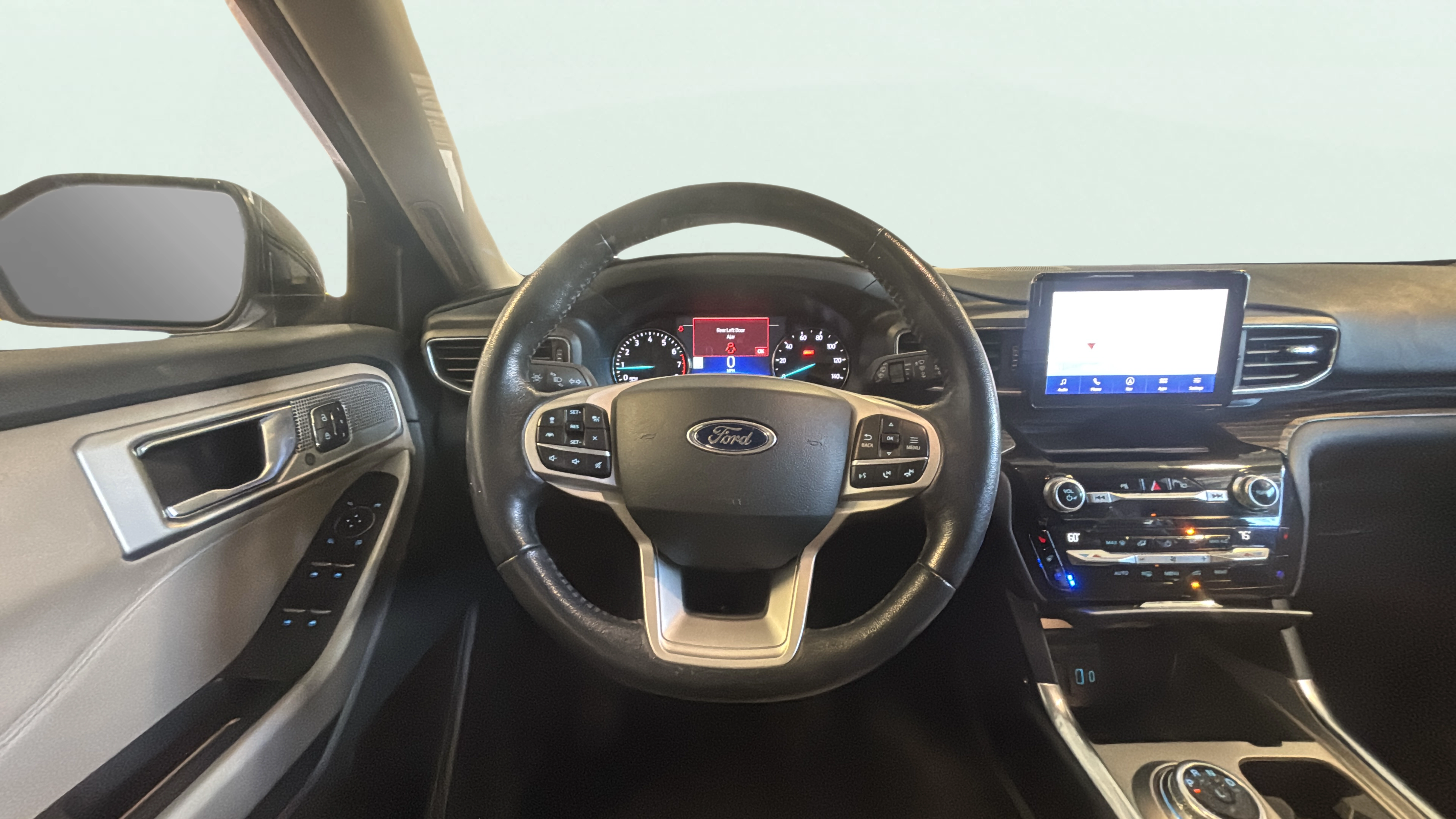 Vehicle interior 360 preview