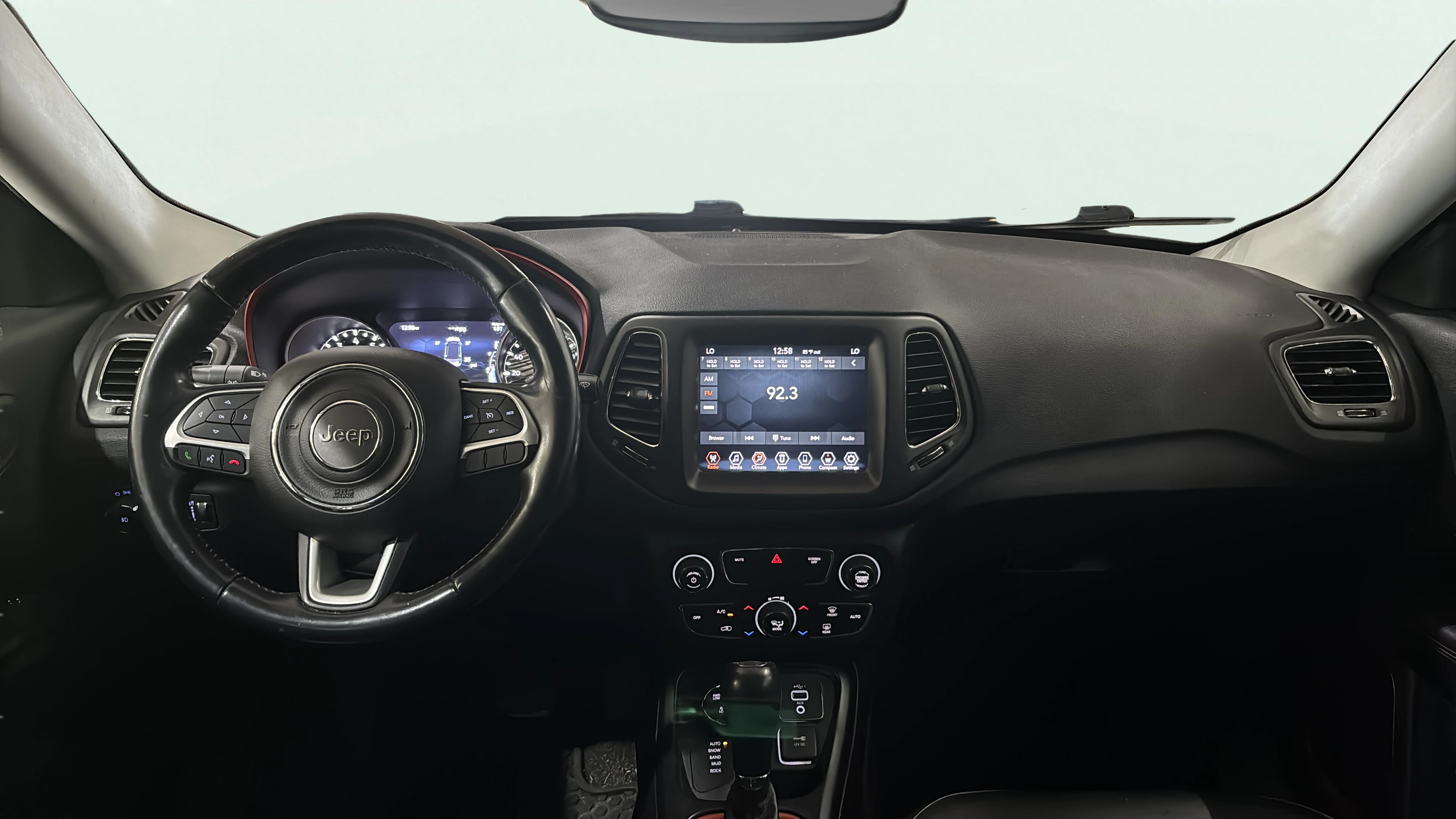 Vehicle interior 360 preview