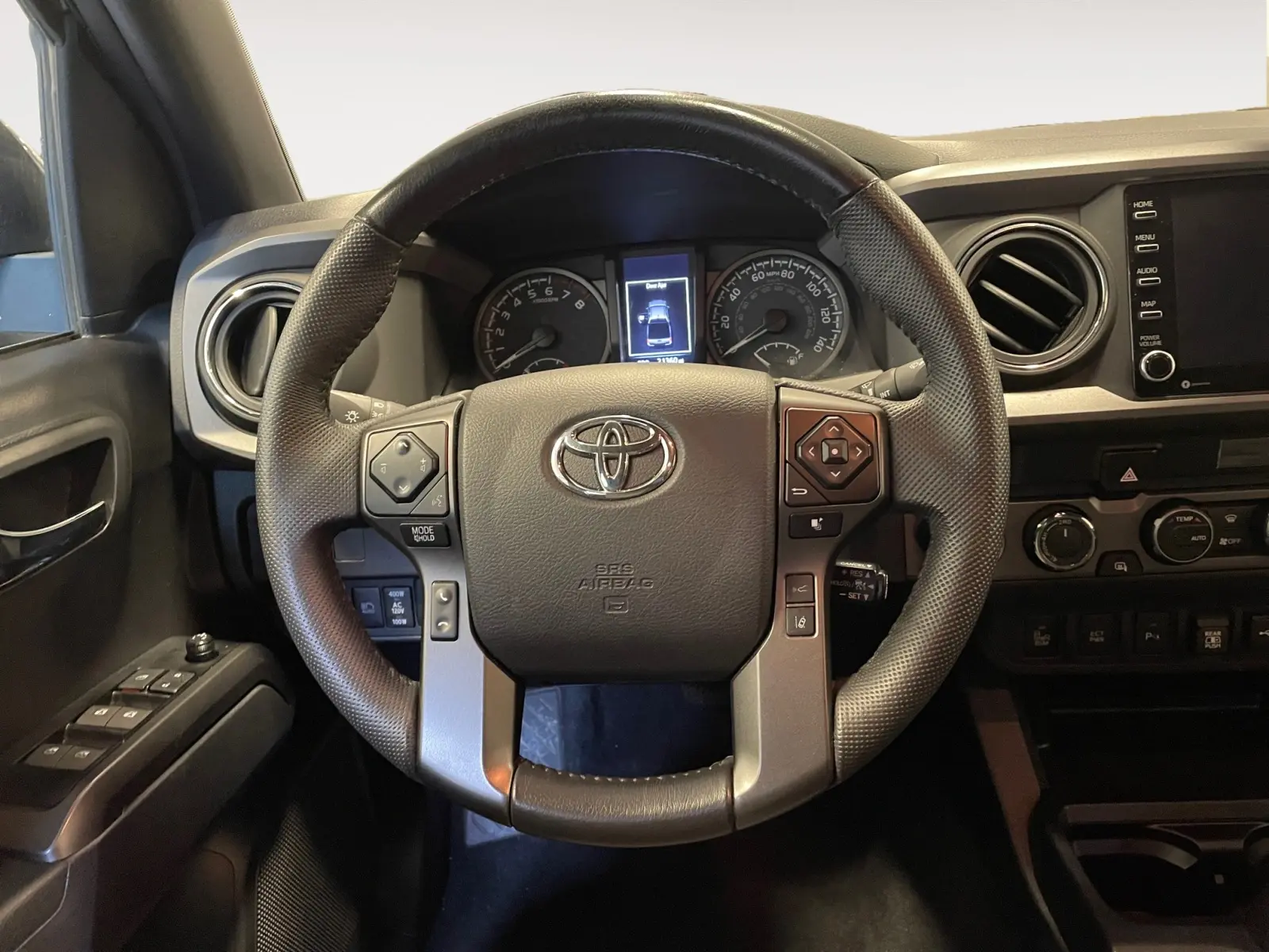 Vehicle interior 360 preview