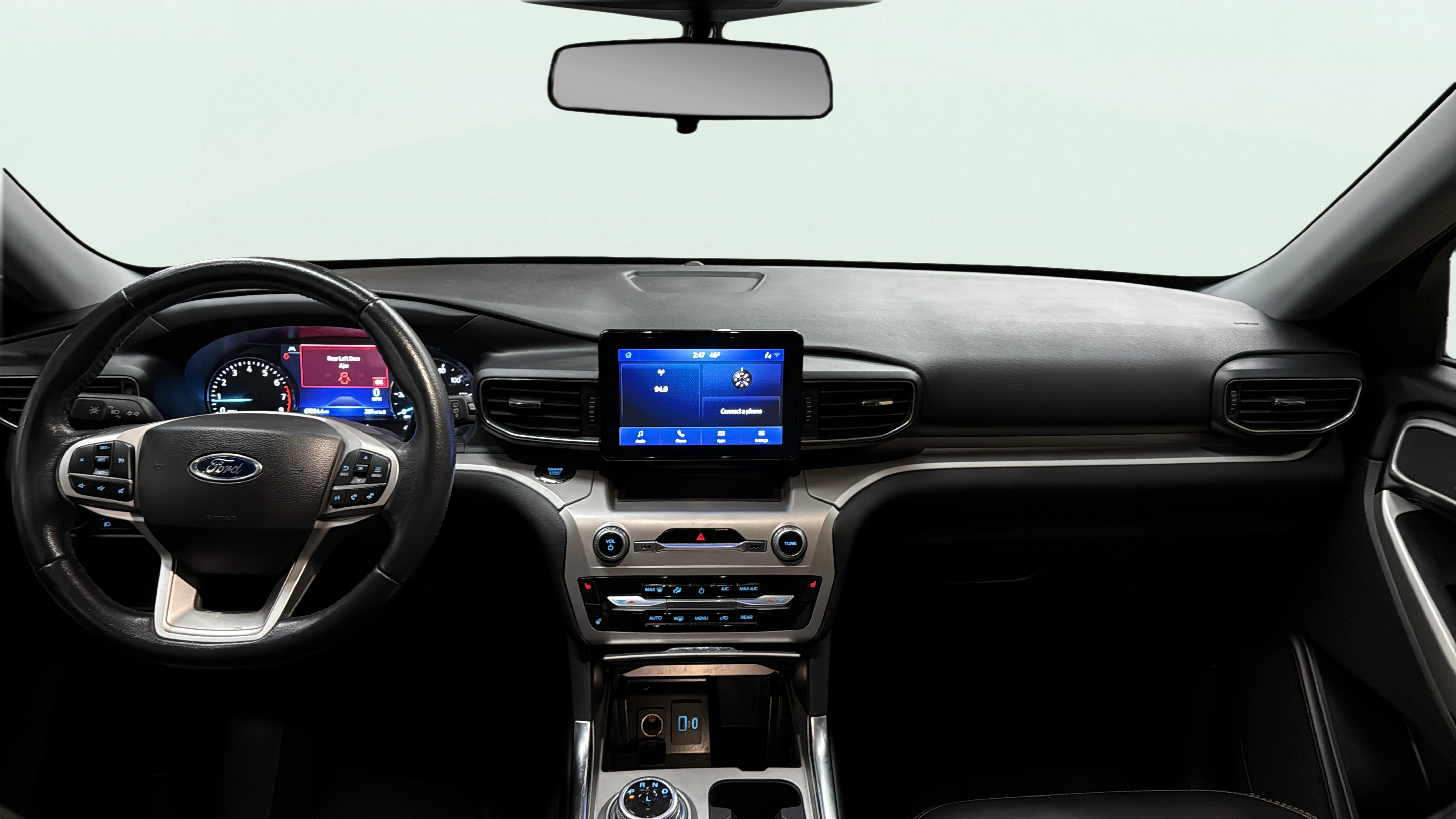 Vehicle interior 360 preview